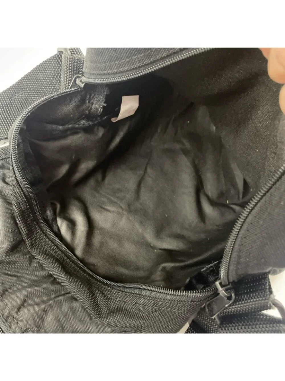 Eagle Creek Travel Gear Black Nylon Organizer Crossbody Shoulder Travel Bag